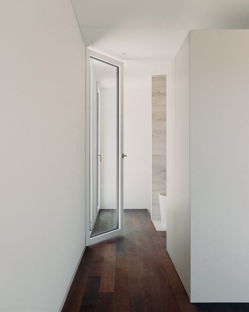 由Atelier Rampazzi设计的极简主义住宅GIG