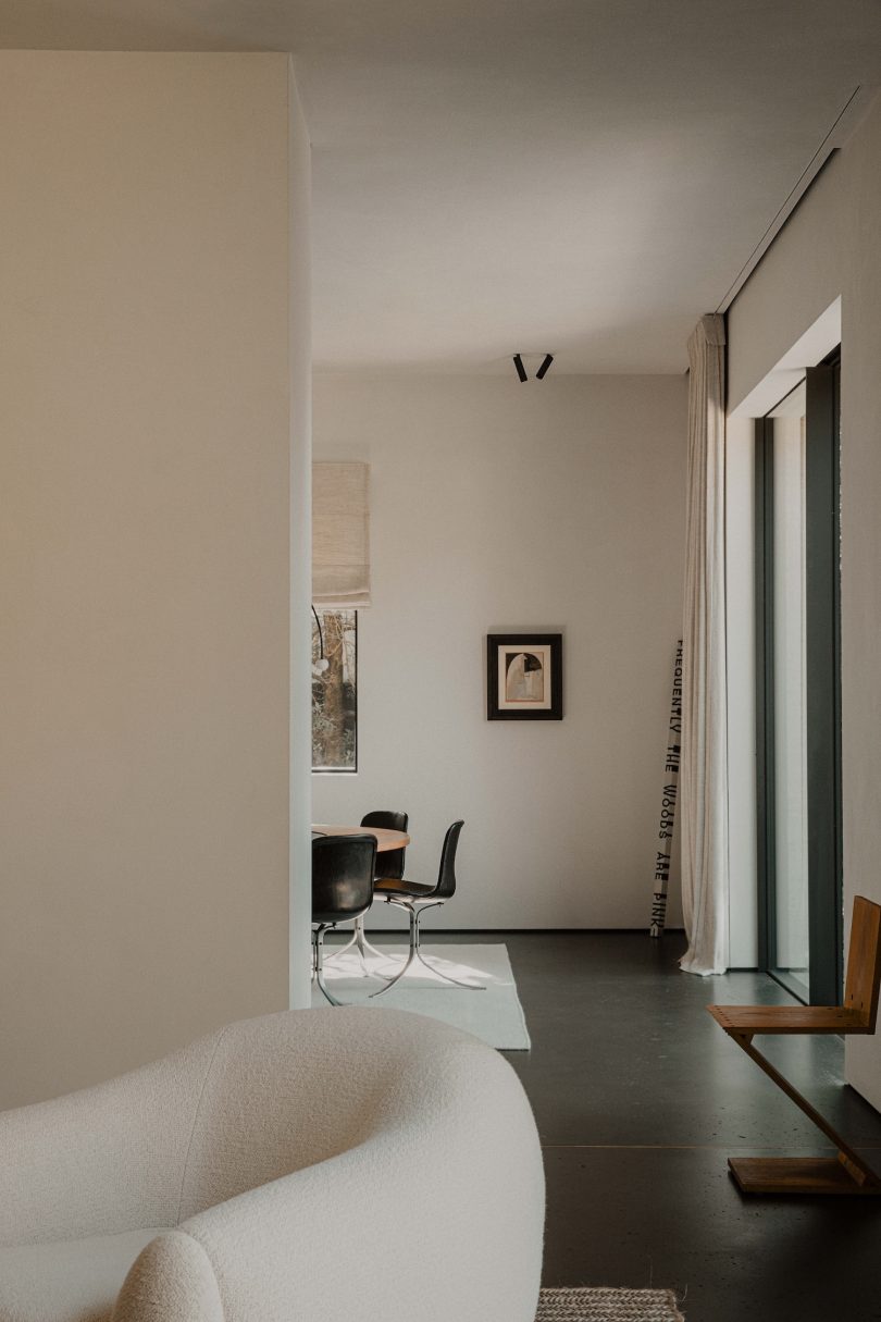 由Nicolas Schuybroek设计的简主义住宅H House