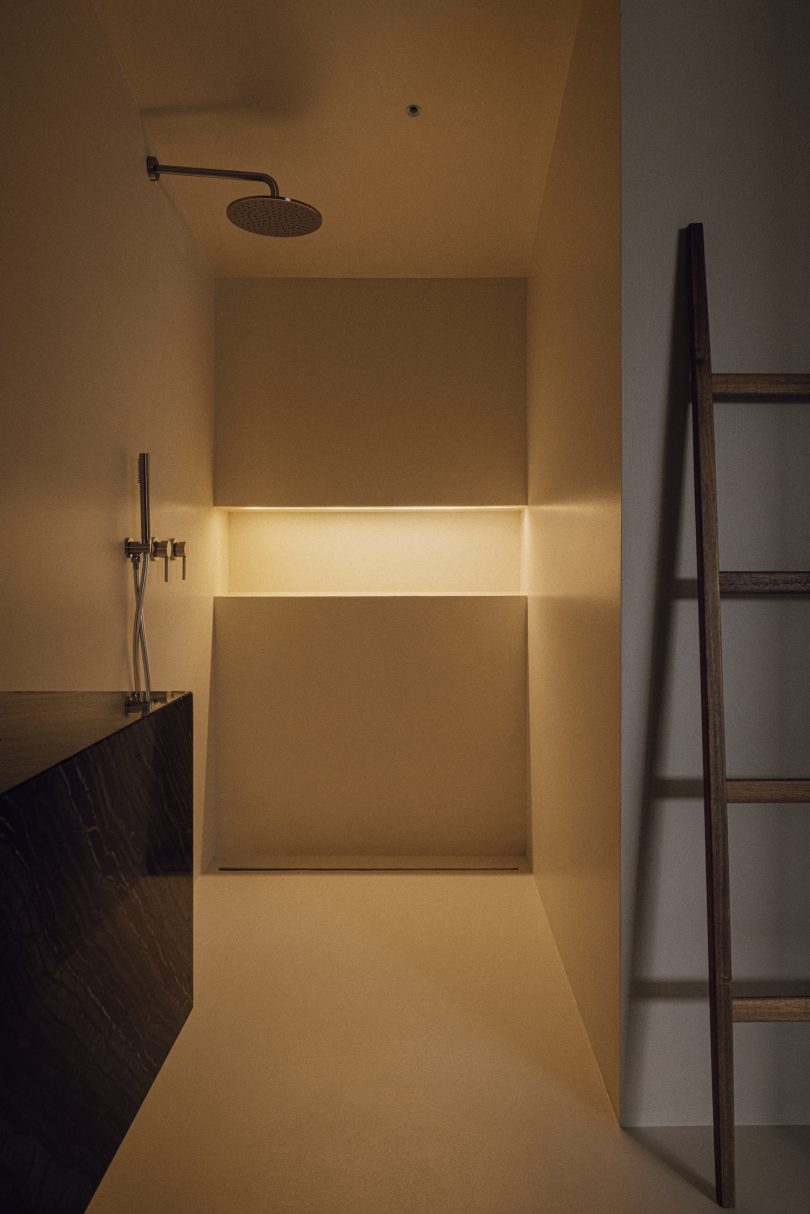 NOV.11 STUDIO设计的极简主义住宅Living Theater