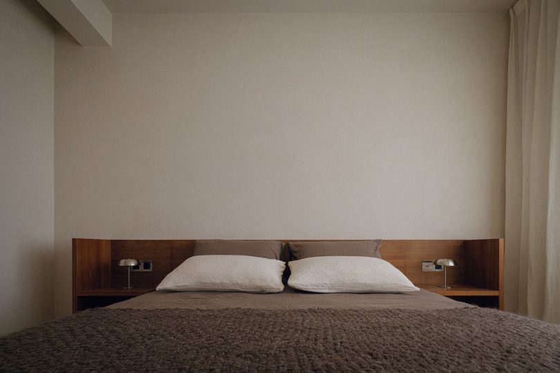 NOV.11 STUDIO设计的极简主义住宅Living Theater