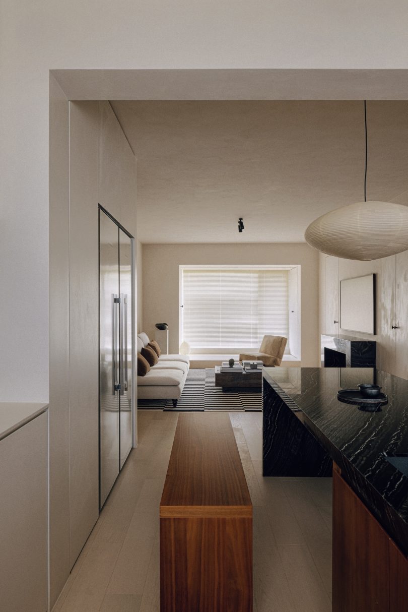 NOV.11 STUDIO设计的极简主义住宅Living Theater