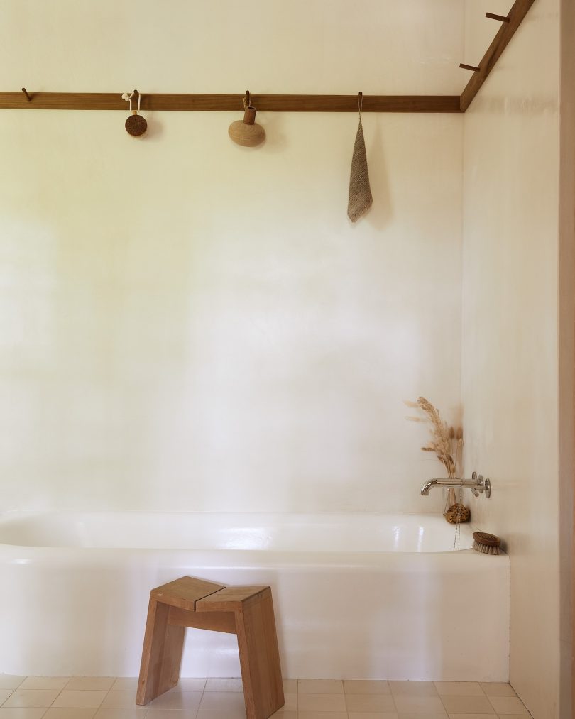 由TBo设计的极简主义住宅Pelham House