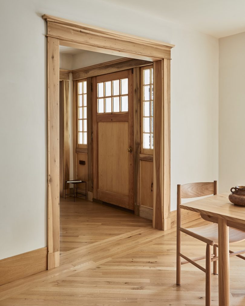 由TBo设计的极简主义住宅Pelham House