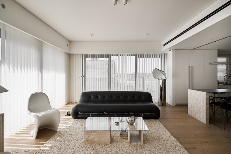 由Zhang Zihao设计的极简主义住宅Beijing Residence