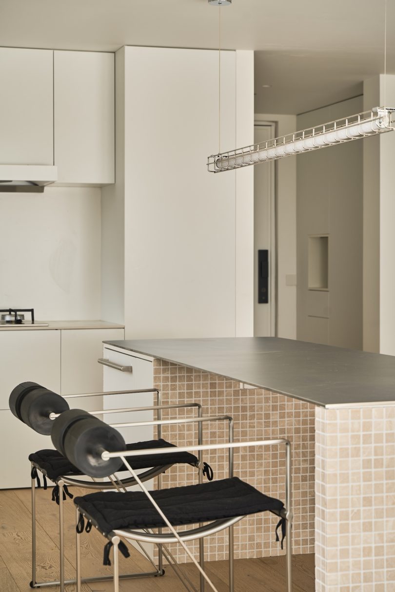 由Zhang Zihao设计的极简主义住宅Beijing Residence