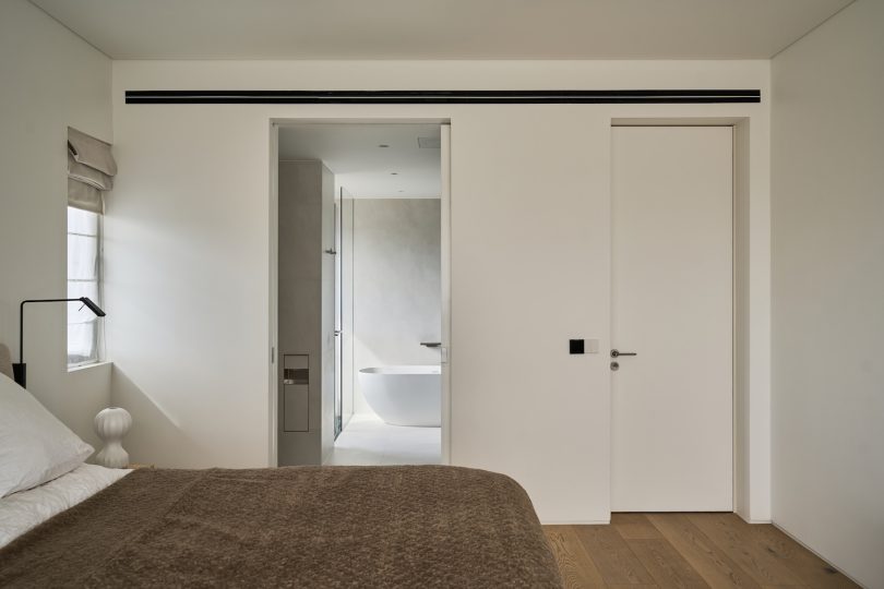 由Zhang Zihao设计的极简主义住宅Beijing Residence