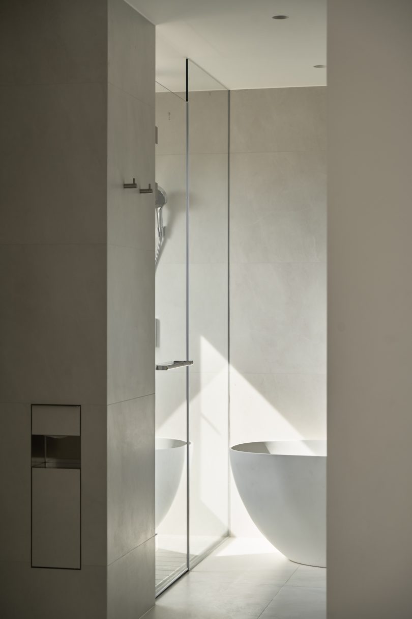 由Zhang Zihao设计的极简主义住宅Beijing Residence