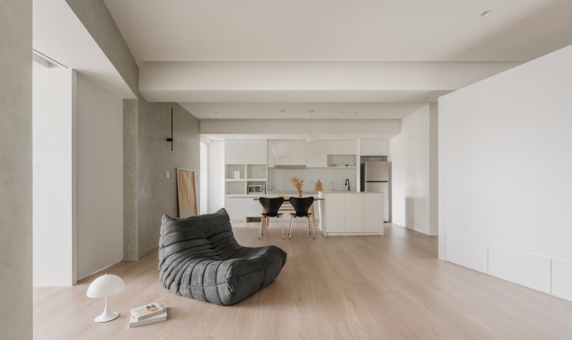 Shan Shan Chuan Design设计的极简住宅Cloister Studio