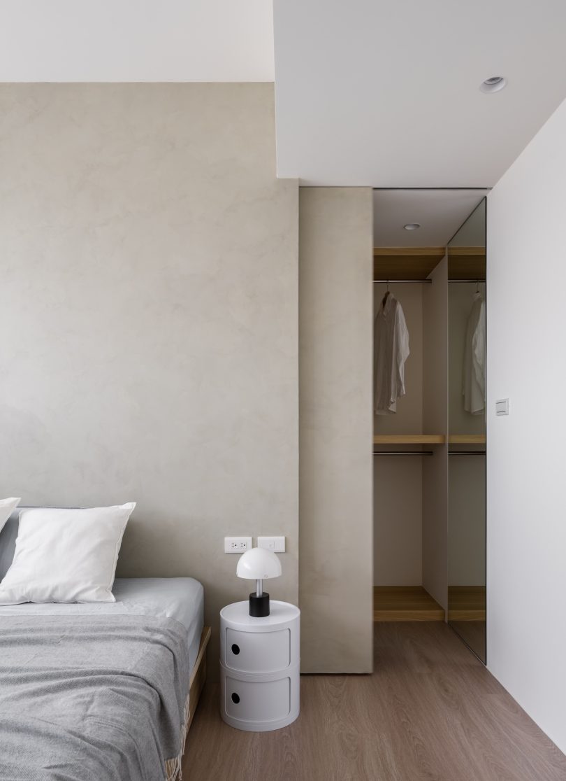 Shan Shan Chuan Design设计的极简住宅Cloister Studio