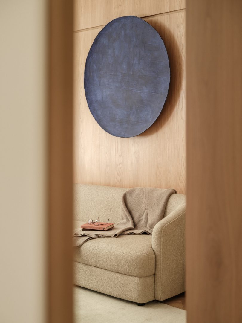 Nenmar设计的极简主义公寓Mansion Apartment