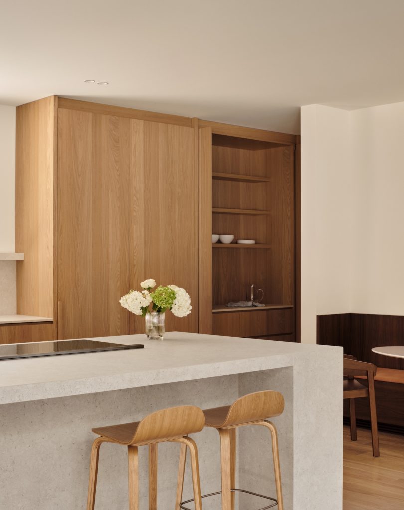 Vives St-Laurent设计的极简主义住宅Montpellier House