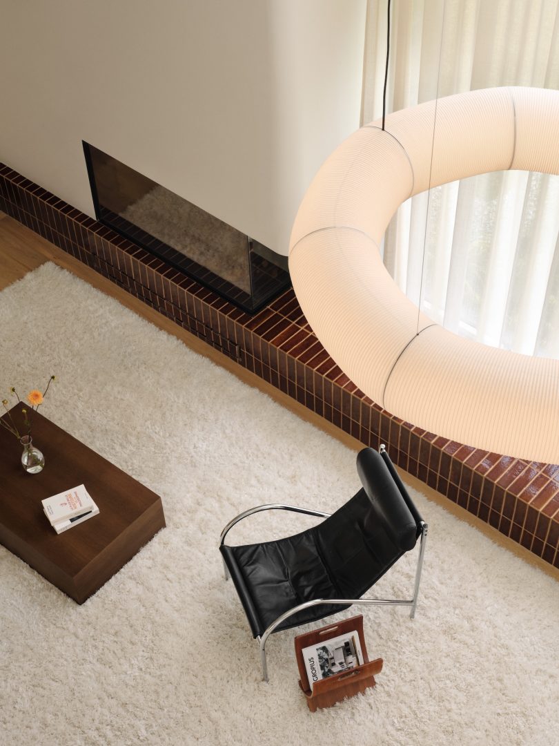 Vives St-Laurent设计的极简主义住宅Montpellier House