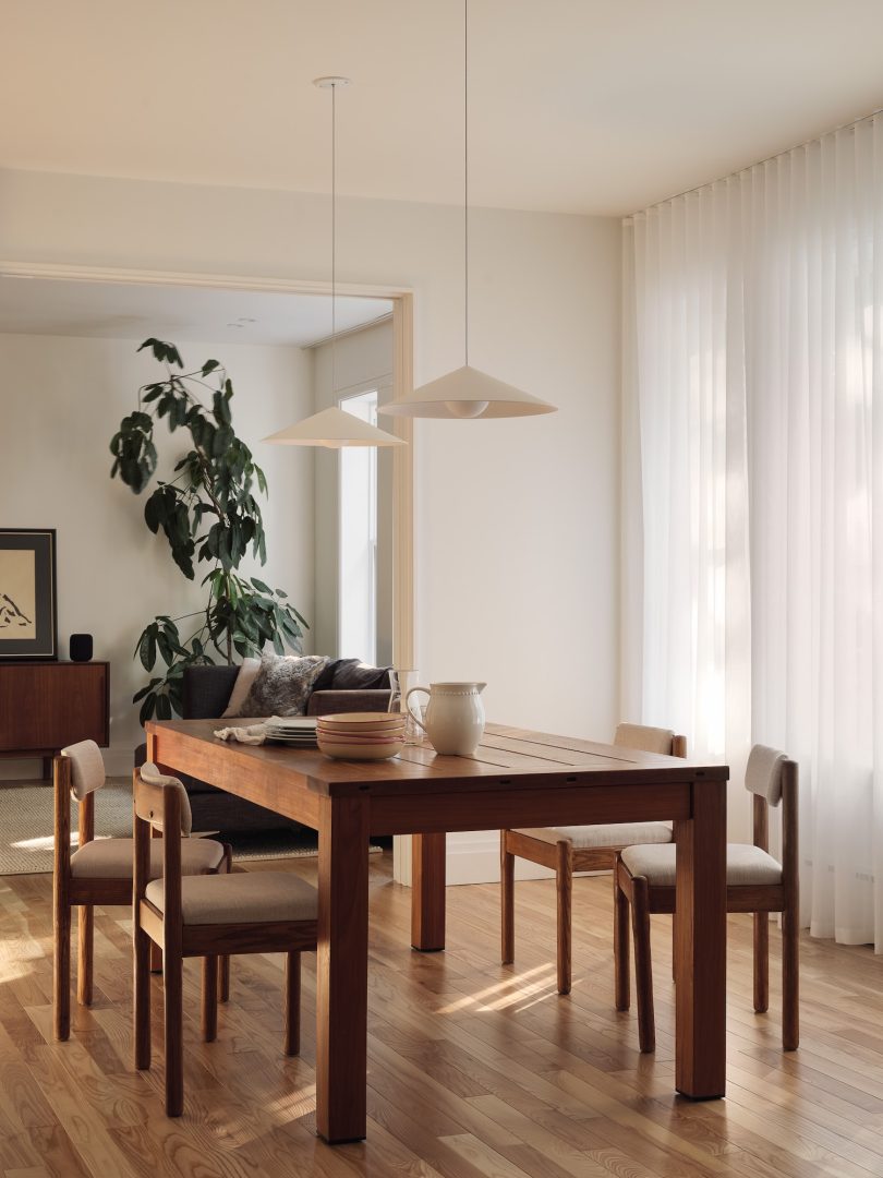 Jérôme Lapierre Architect设计的极简住宅Résidence du Parc