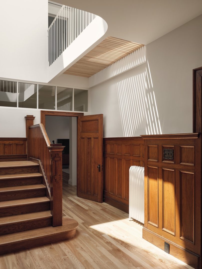 Jérôme Lapierre Architect设计的极简住宅Résidence du Parc