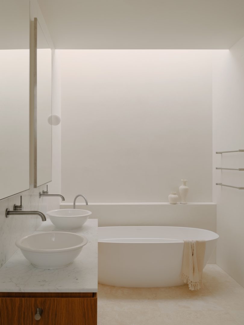 Alessia Ferrarini设计的极简住宅Fitzroy North Residence