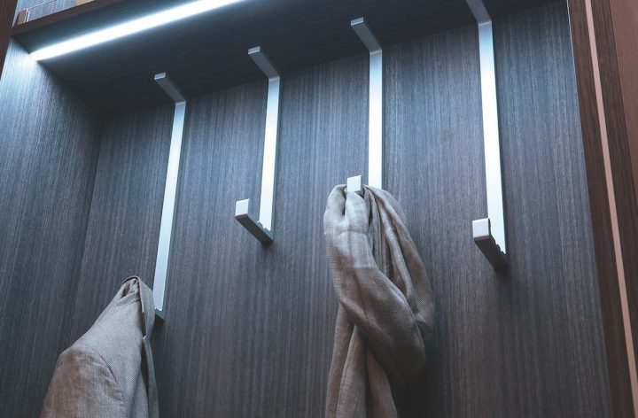 Bigfoot®Milano:入口通道步入式衣柜或合同空间的解决方案