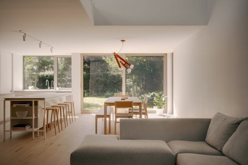 APPAREIL Architecture设计的极简住宅Pied-de-vent Residence