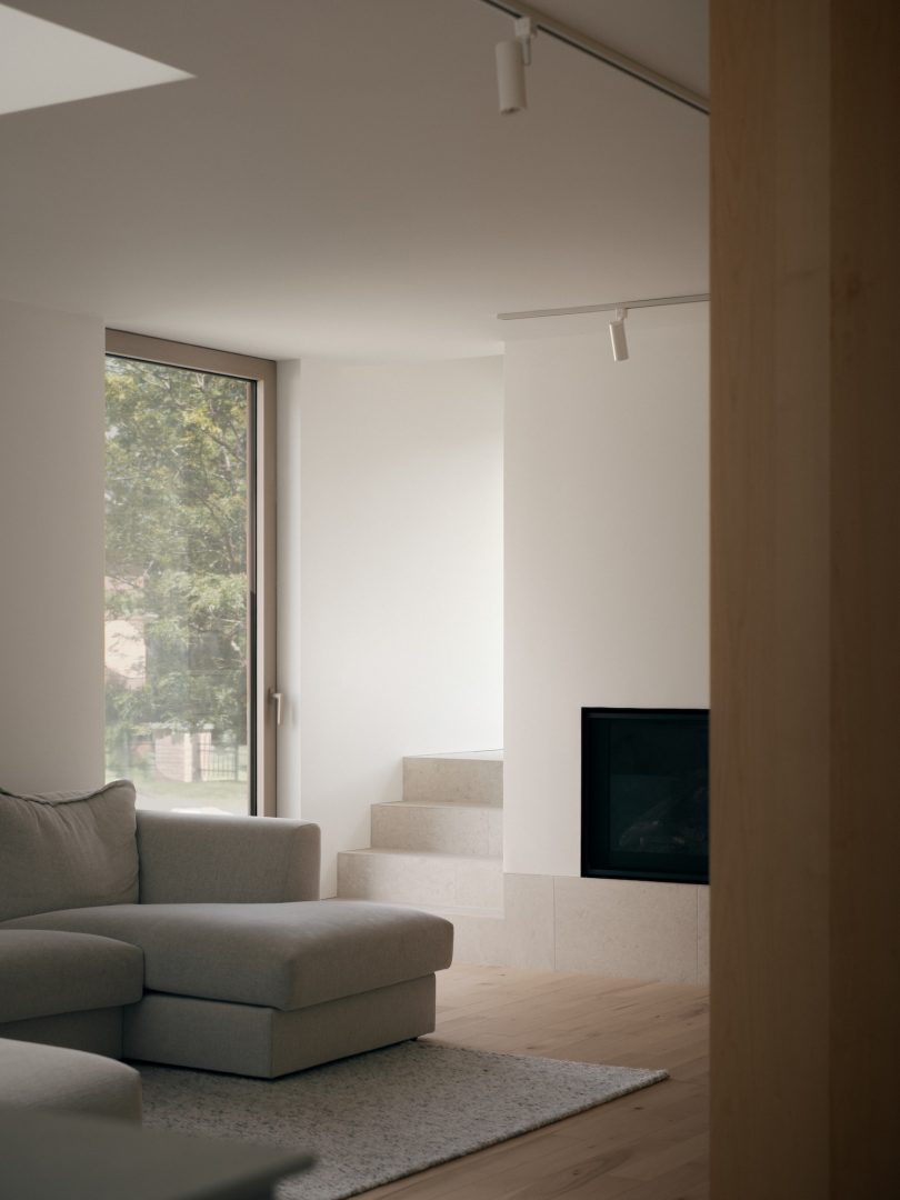 APPAREIL Architecture设计的极简住宅Pied-de-vent Residence