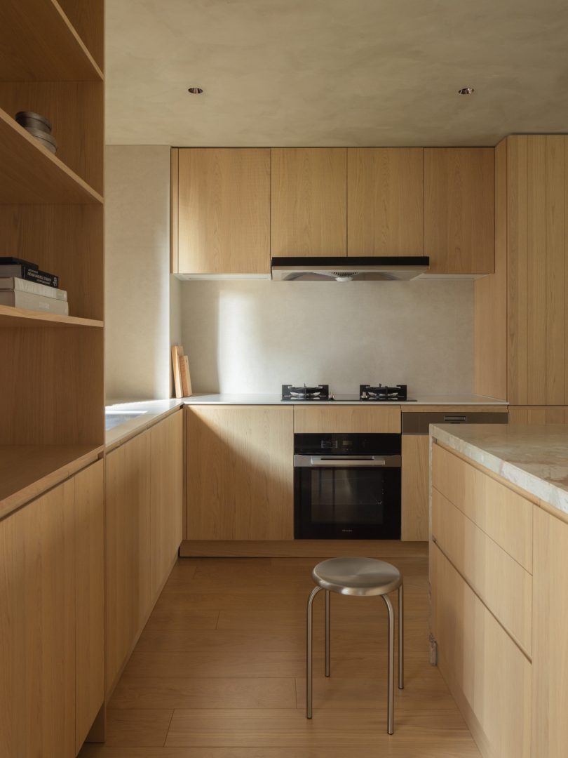 YWB DESIGN STUDIO设计的极简公寓Runqi Apartment