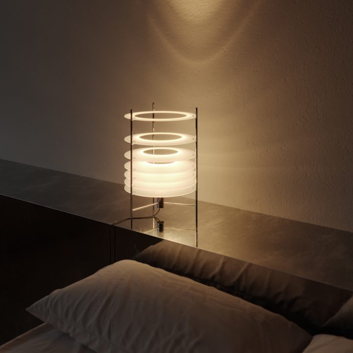 由Guido Valín设计的极简主义灯具Topuro