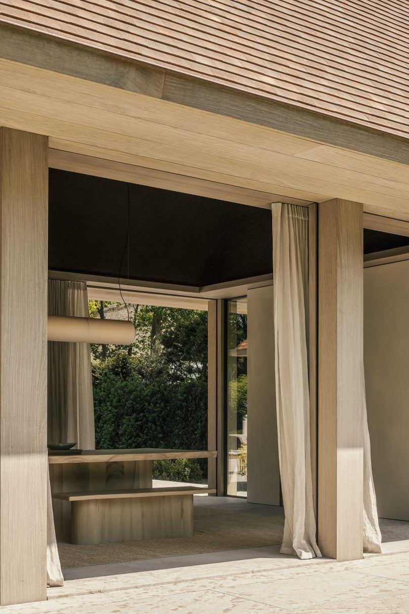 Simon de Burbure architects设计的极简住宅VC. House