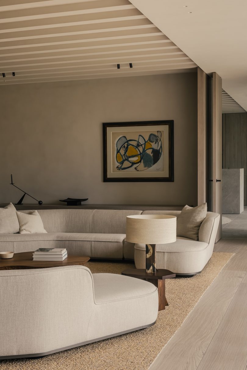 Simon de Burbure architects设计的极简住宅VC. House