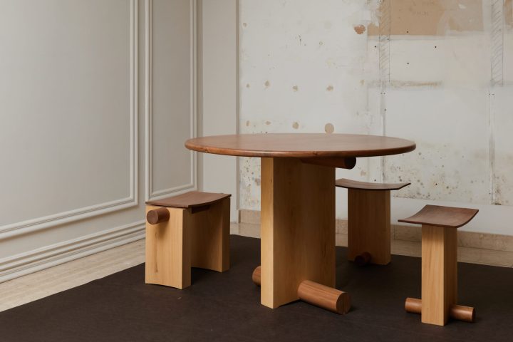 Taller Posible设计的极简座椅Banco Doble Tronco