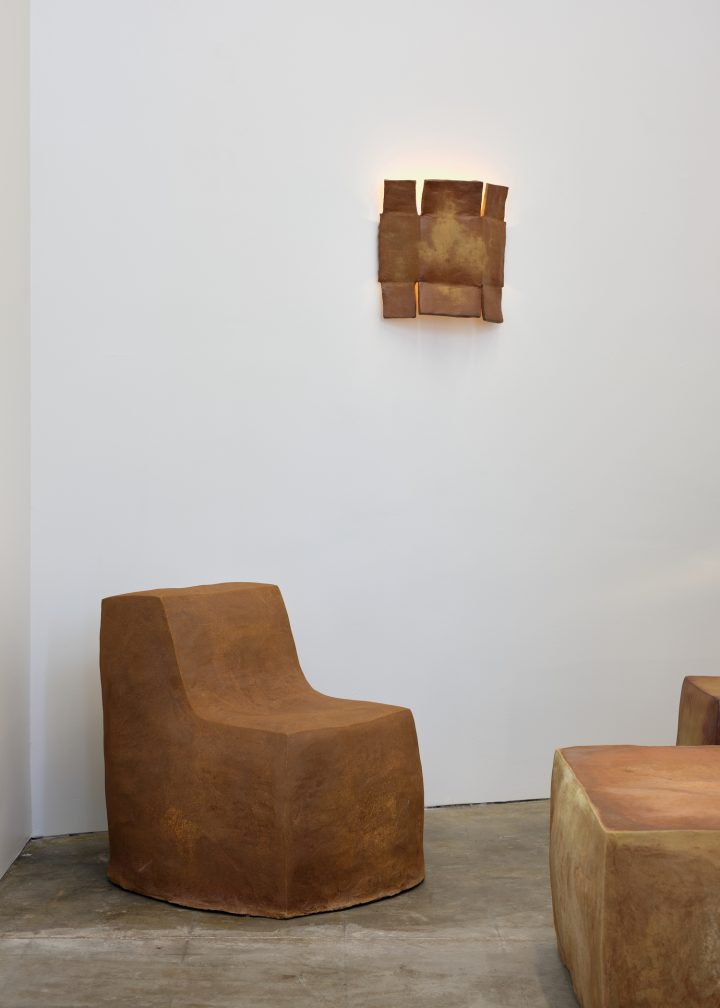 由Isabel Rower设计的极简主义壁灯Box Sconces