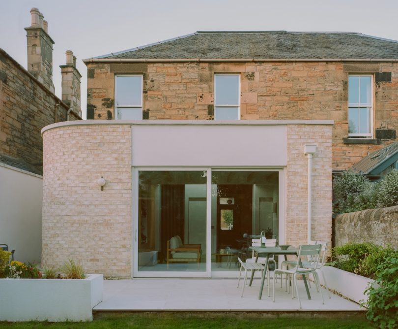 Pend Architects设计的极简主义住宅Catalog House