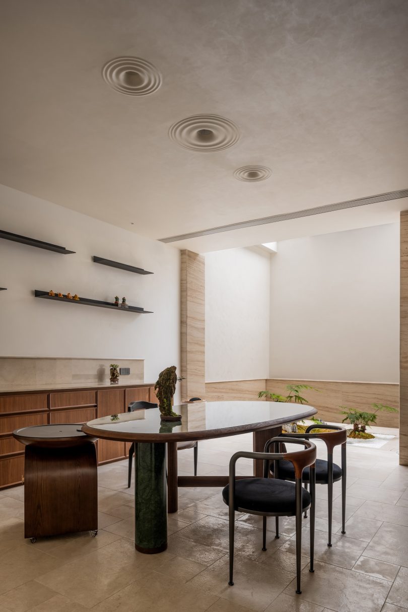 由JYDESIGN设计的极简主义住宅French New Chapter