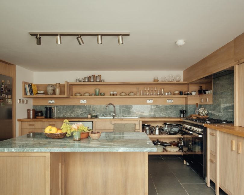 由Loader Monteith设计的极简主义住宅Hameart