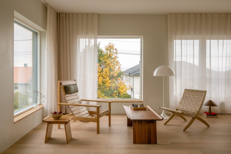 由KOHT Arkitekter设计的极简住宅House at Nøtterøy