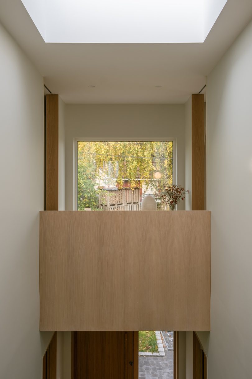 由KOHT Arkitekter设计的极简住宅House at Nøtterøy