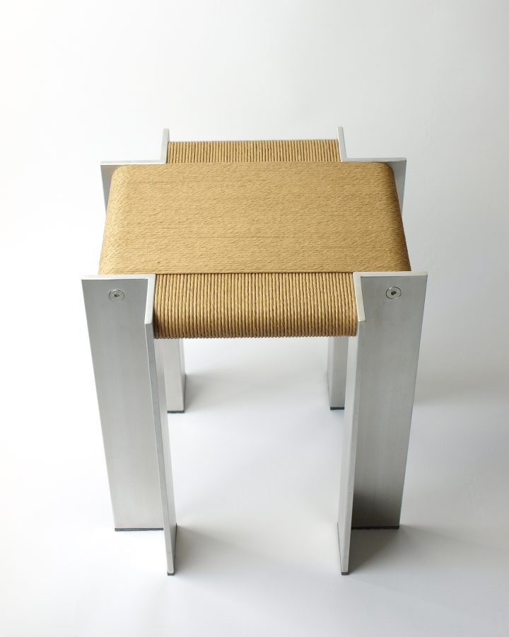 Lucas Cambier设计的简主义风格凳子L4 Stool