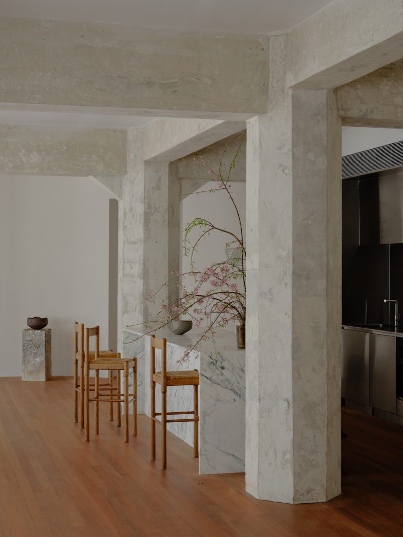 Oliver Du Puy设计的极简主义公寓Loft Residence