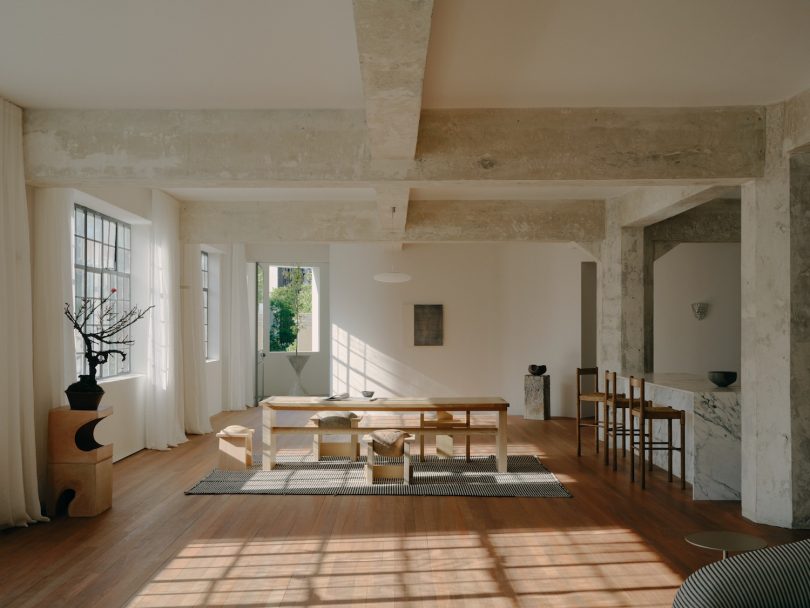 Oliver Du Puy设计的极简主义公寓Loft Residence