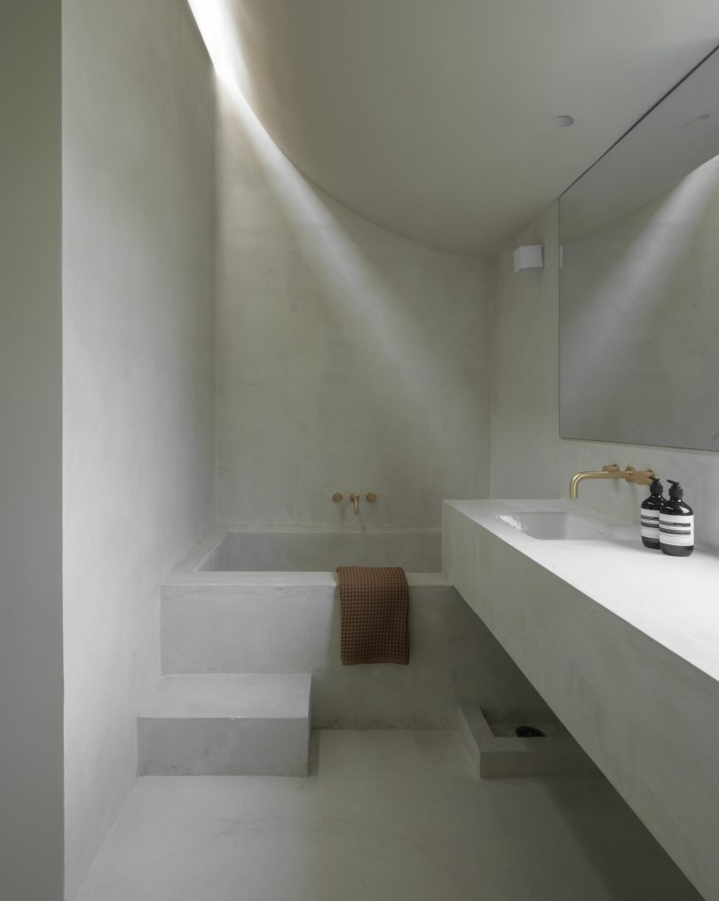 由PPAA设计的极简主义住宅Mar Vista