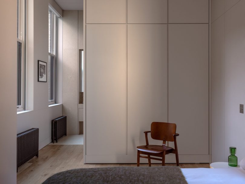 MV-LLC设计的极简主义公寓Mercer Street Residence