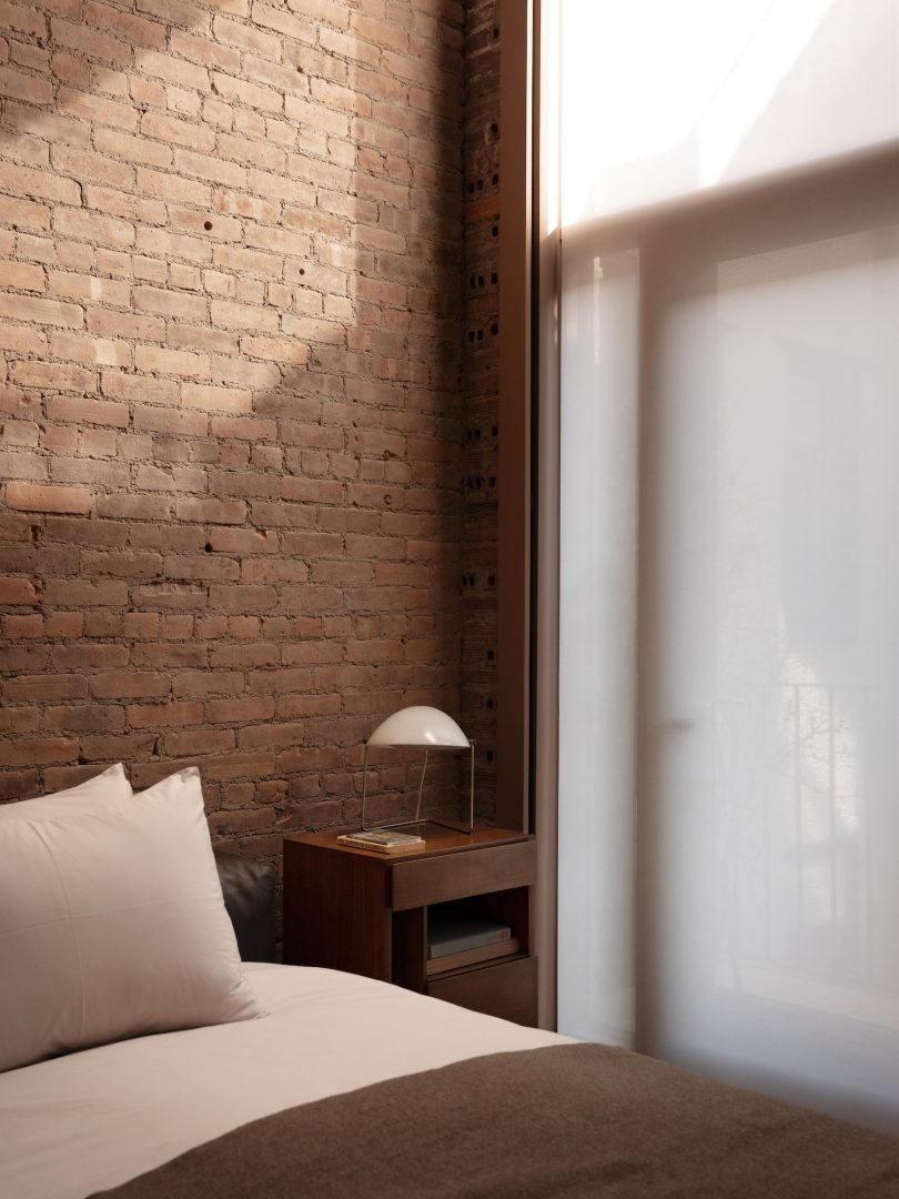 MV-LLC设计的极简主义公寓Mercer Street Residence