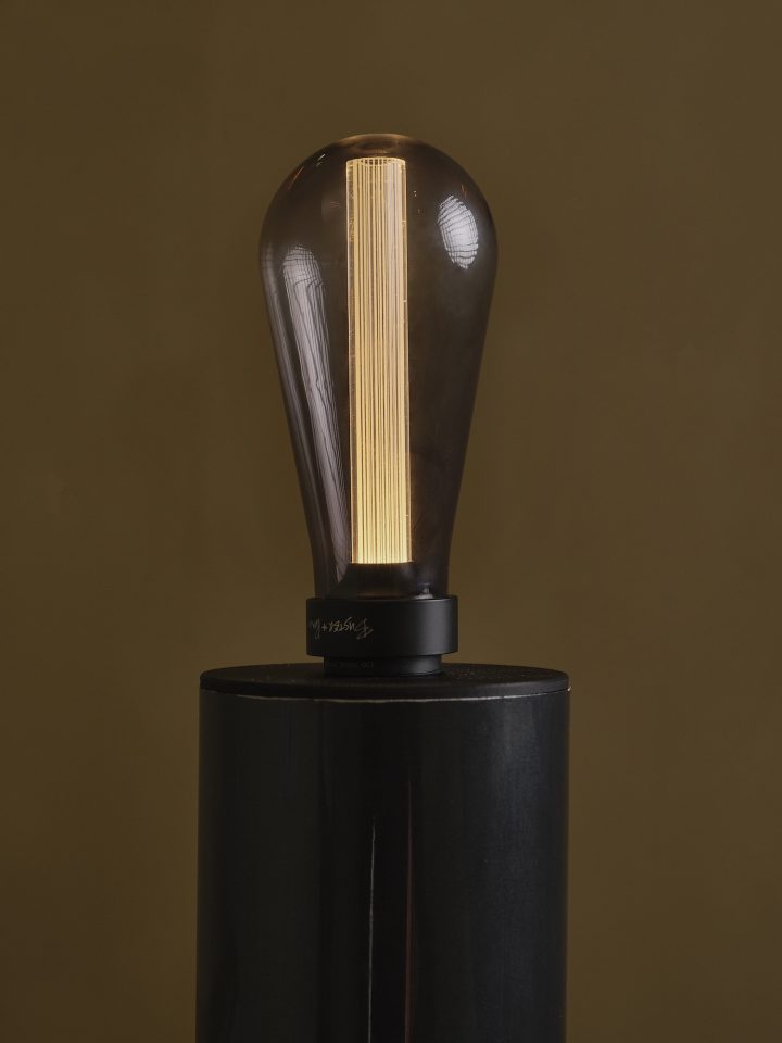 由Octavio Asensio设计的极简主义灯具Muta Lamps