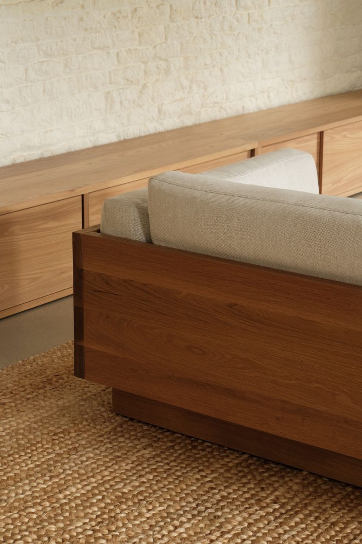 John Pawsonr设计的极简沙发系列Pawson Drift Sofa Group