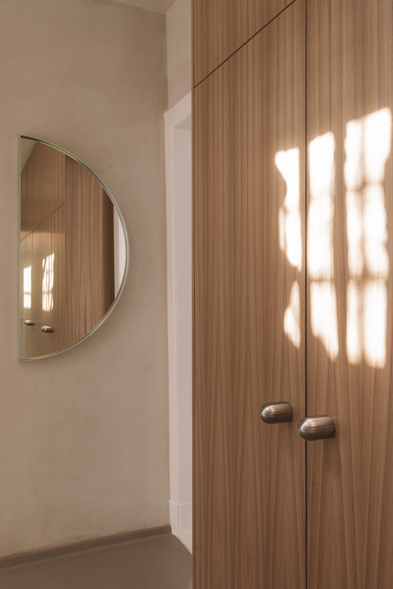 由VAUST设计的极简主义住宅RPA19