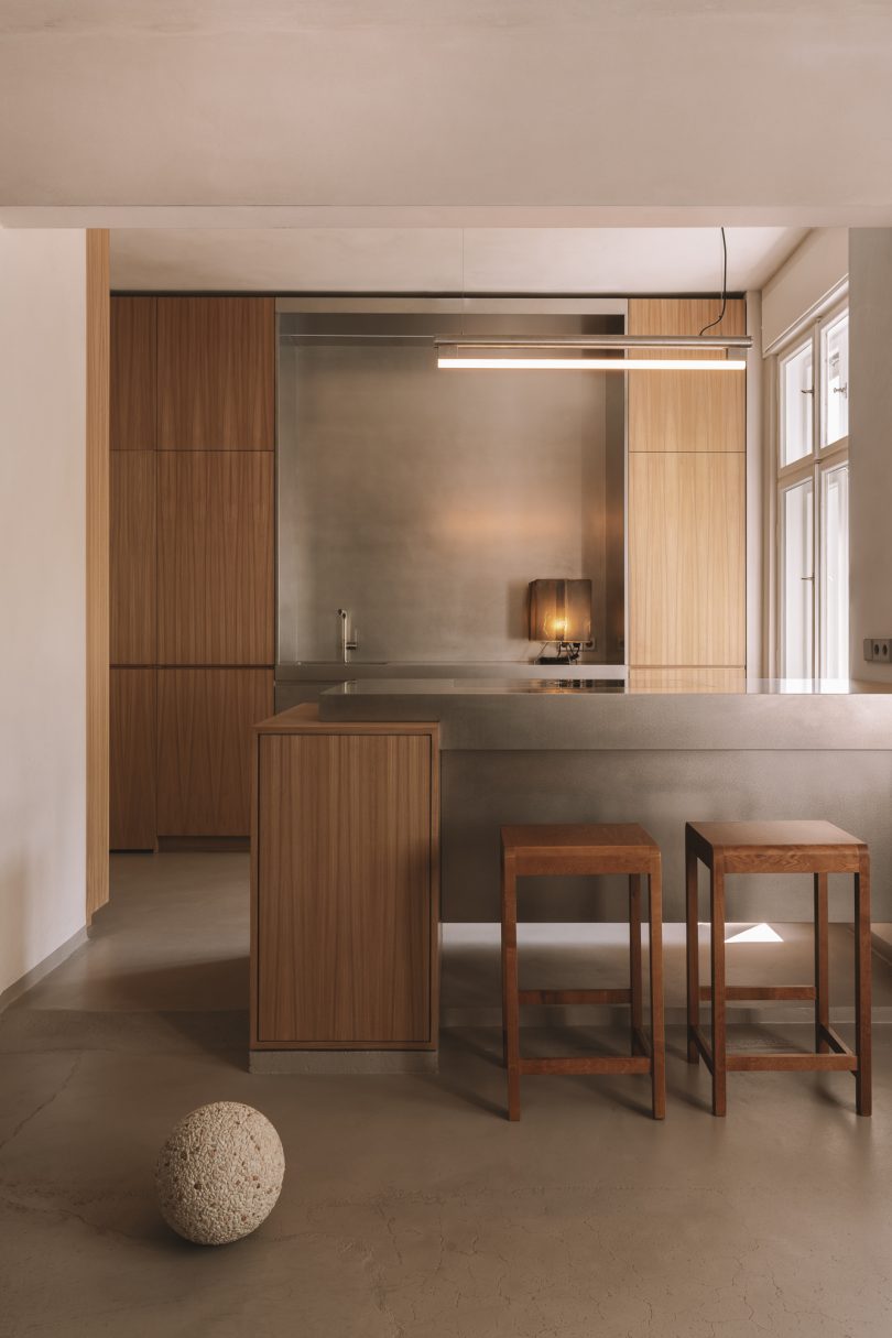 由VAUST设计的极简主义住宅RPA19