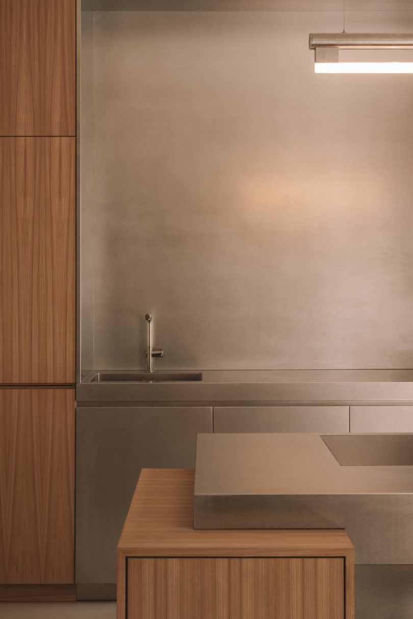 由VAUST设计的极简主义住宅RPA19