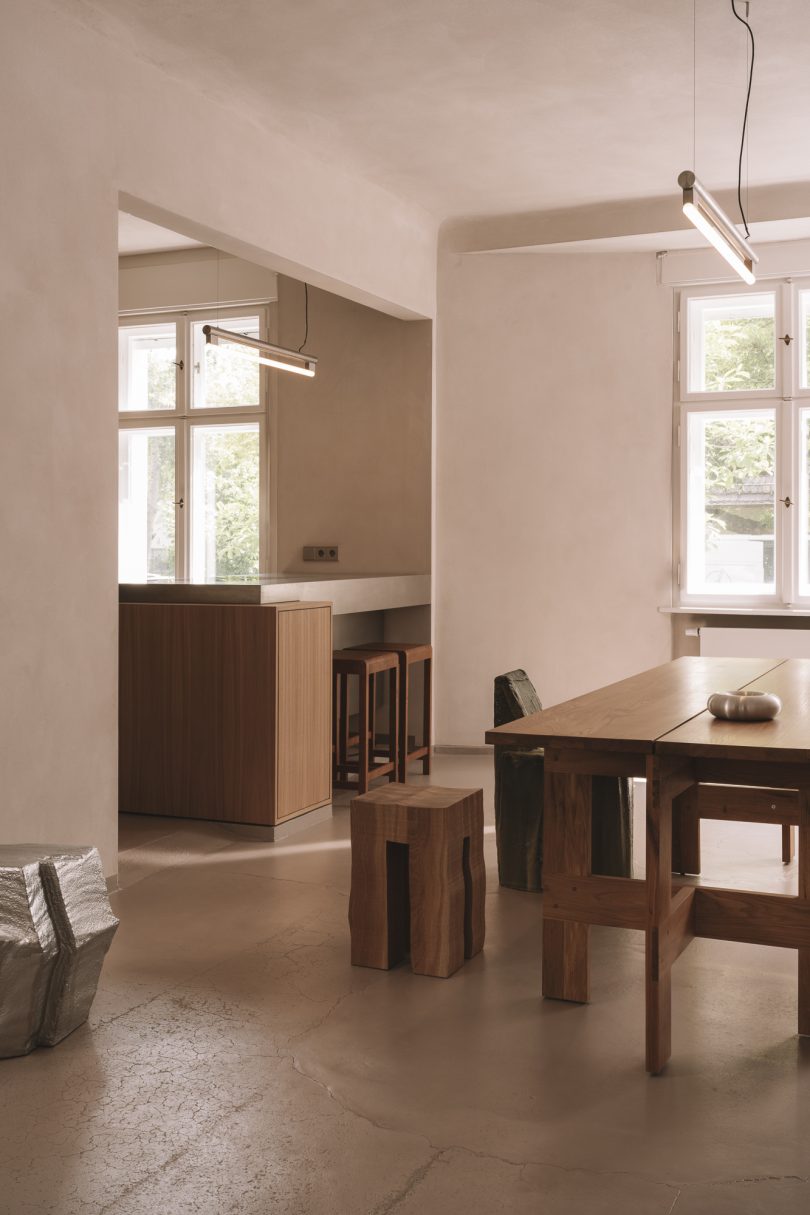 由VAUST设计的极简主义住宅RPA19