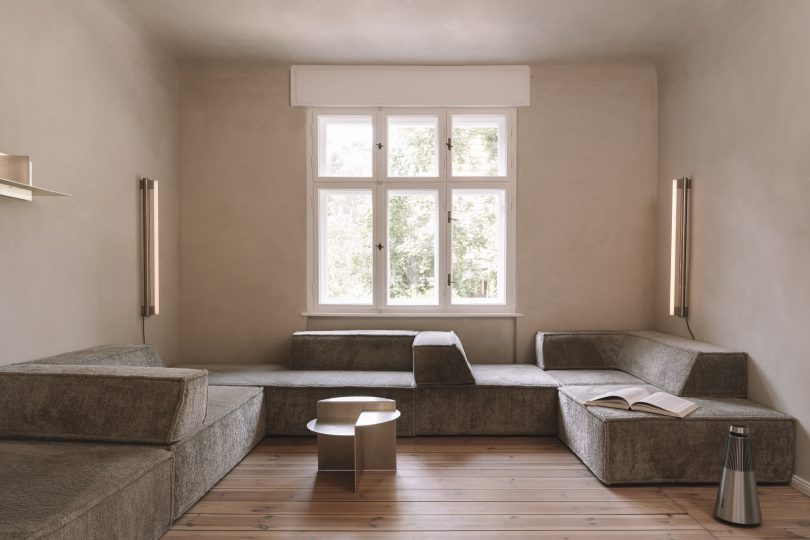 由VAUST设计的极简主义住宅RPA19