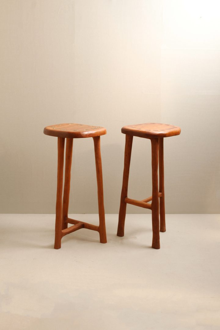 由Rafael Triboli设计的极简主义家具Stool