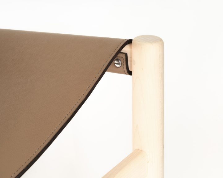 Mark Khoury设计的极简休闲椅Tilt Lounging Set