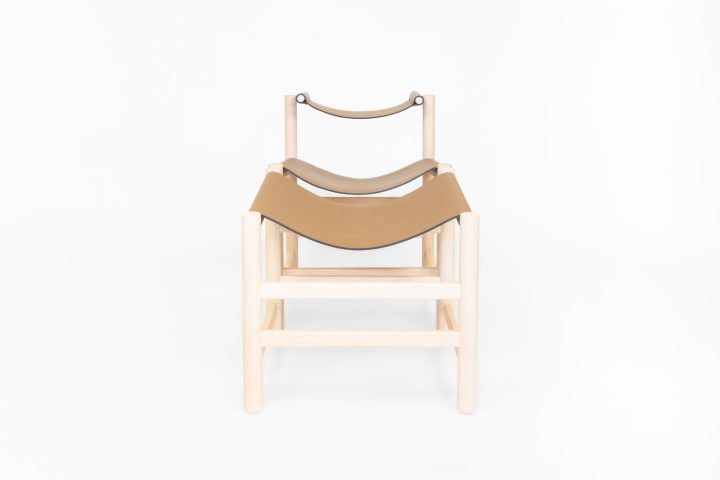 Mark Khoury设计的极简休闲椅Tilt Lounging Set