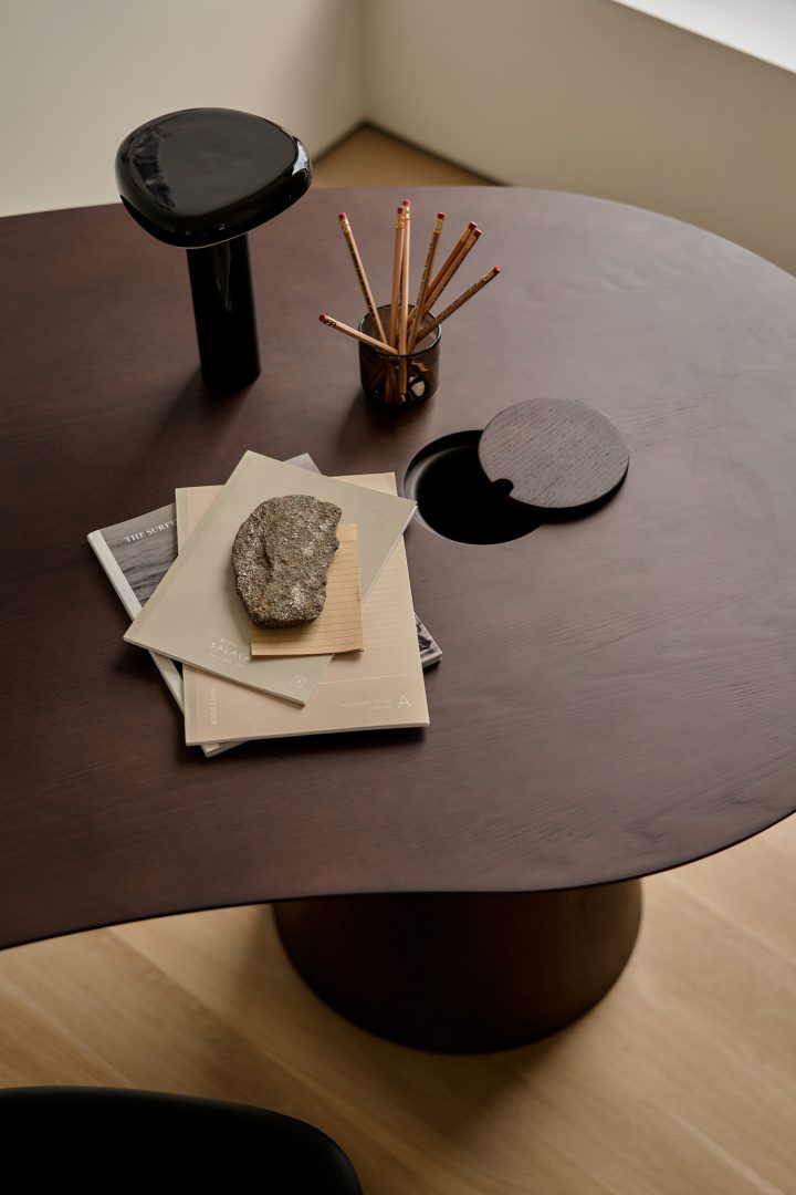 WENTZ设计的极简灯具Fungi Mini Portable Lamp